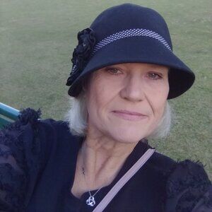 Meet your Posher, Dawn